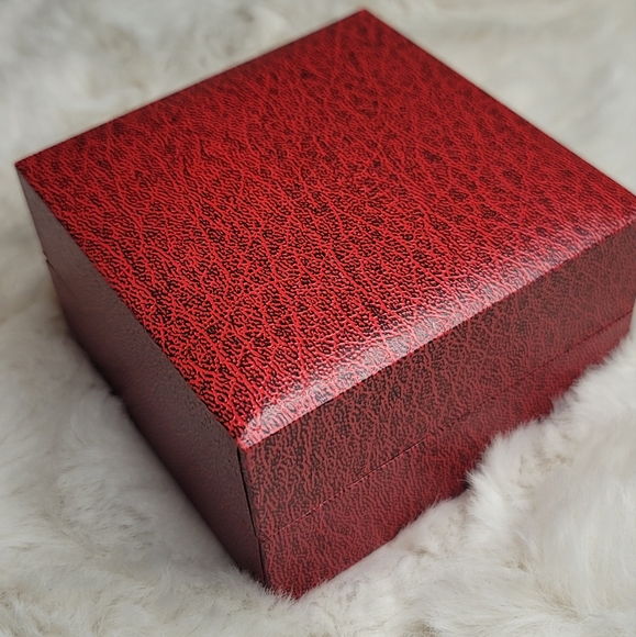 Geneva Unisex Watch - Picture 3 of 9